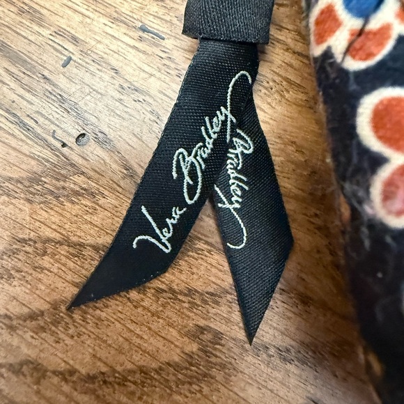 Vera Bradley Kensington
Paisley Laptop Bag or Tote, with small plastic lined bag - Picture 15 of 15